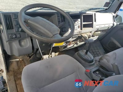 Zdjęcie 8 z 13 samochodu: 2017 ISUZU NPR REFUSE TRUCK VIN:54DC4W1B6HS801905 - miniatura