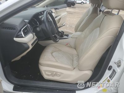Zdjęcie 7 z 13 samochodu: 2018 TOYOTA CAMRY L VIN:4T1B11HK2JU064239 - miniatura