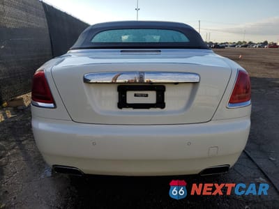Zdjęcie 6 z 17 samochodu: 2017 ROLLS-ROYCE DAWN VIN:SCA666D55HU102746 - miniatura