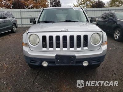 Piąte zdjęcie samochodu w środku: 2011 JEEP PATRIOT SPORT VIN:1J4NF1GB2BD265770 - miniatura