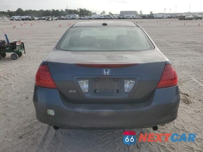 Zdjęcie 6 z 12 samochodu: 2006 HONDA ACCORD VIN:1HGCM66566A068458 - miniatura