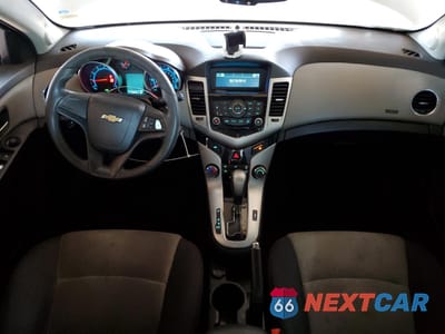 Zdjęcie 8 z 14 samochodu: 2015 CHEVROLET CRUZE LS VIN:1G1PA5SH5F7227012 - miniatura