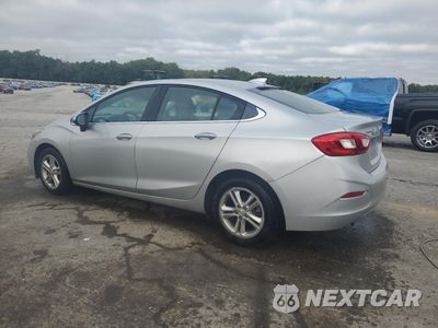 Drugie zdjęcie samochodu z przodu: 2017 CHEVROLET CRUZE LT VIN:1G1BE5SM9H7239064 - miniatura