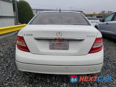 Zdjęcie 6 z 11 samochodu: 2011 MERCEDES-BENZ C 300 4MATIC VIN:WDDGF8BB2BR140873 - miniatura