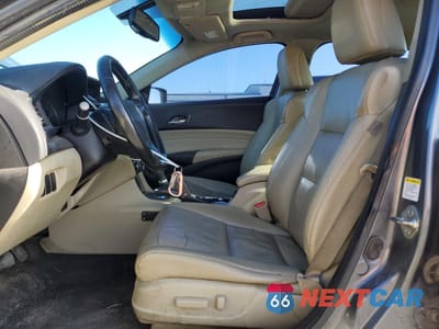 Zdjęcie 7 z 12 samochodu: 2013 ACURA ILX 20 PREMIUM VIN:19VDE1F56DE000683 - miniatura