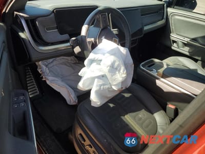 Zdjęcie 8 z 12 samochodu: 2024 RIVIAN R1T ADVENTURE VIN:7FCTGCAA6RN030101 - miniatura