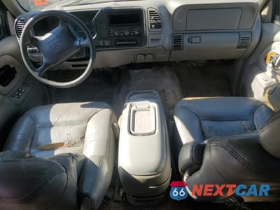 Zdjęcie 8 z 13 samochodu: 1997 CHEVROLET SUBURBAN K1500 VIN:3GNFK16R5VG169845 - miniatura