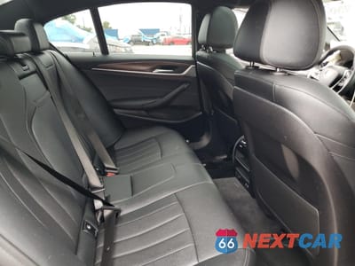 Zdjęcie 10 z 13 samochodu: 2022 BMW 530 I VIN:WBA53BH0XNWX41500 - miniatura