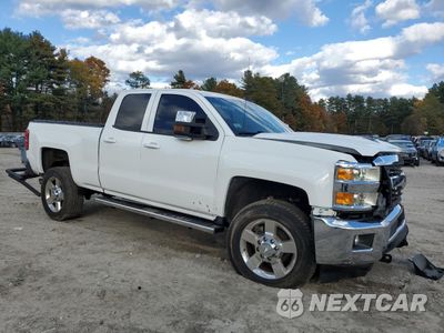 Czwarte zdjęcie samochodu z boku: 2018 CHEVROLET SILVERADO K2500 HEAVY DUTY LT VIN:1GC2KVEG8JZ190052 - miniatura