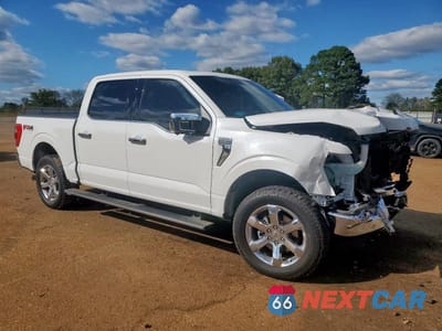 Czwarte zdjęcie samochodu z boku: 2023 FORD F150 SUPERCREW VIN:1FTFW1E8XPFA39859 - miniatura