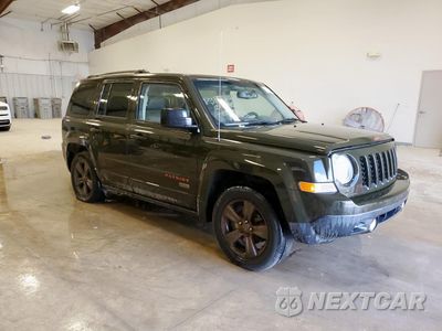 Czwarte zdjęcie samochodu z boku: 2016 JEEP PATRIOT SPORT VIN:1C4NJPBB9GD787074 - miniatura