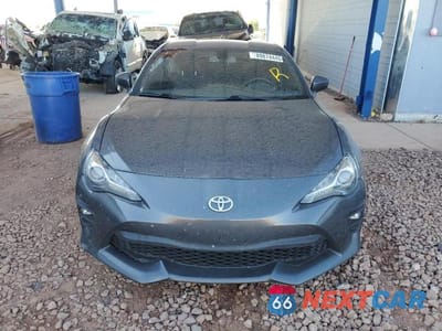 Piąte zdjęcie samochodu w środku: 2020 TOYOTA 86 GT VIN:JF1ZNAE18L9752308 - miniatura