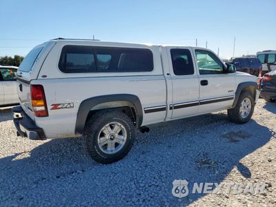 Trzecie zdjęcie samochodu z tyłu: 2002 CHEVROLET SILVERADO K1500 VIN:2GCEK19T521201905 - miniatura