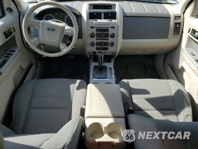 Zdjęcie 8 z 13 samochodu: 2010 FORD ESCAPE XLT VIN:1FMCU9D76AKA78359 - miniatura
