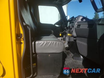 Zdjęcie 11 z 13 samochodu: 2021 INTERNATIONAL MV607 VIN:3HAEUMMLXML458199 - miniatura