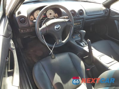 Zdjęcie 8 z 14 samochodu: 2001 MAZDA MX-5 MIATA BASE VIN:JM1NB353210204918 - miniatura