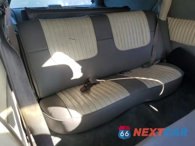 Zdjęcie 10 z 12 samochodu: 1992 CHEVROLET CAPRICE VIN:1G1BL8374NW104396 - miniatura