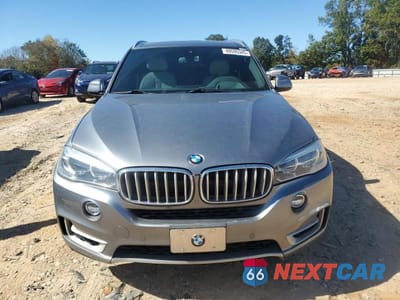 Piąte zdjęcie samochodu w środku: 2017 BMW X5 XDR40E VIN:5UXKT0C51H0S80402 - miniatura