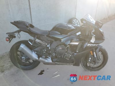 2024 YAMAHA YZFR1 JYARN66E5RA004093 - główne zdjęcie licytacji z USA - miniatura