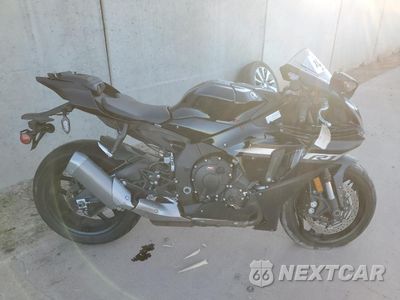 2024 YAMAHA YZFR1 JYARN66E5RA004093 - główne zdjęcie licytacji z USA - miniatura