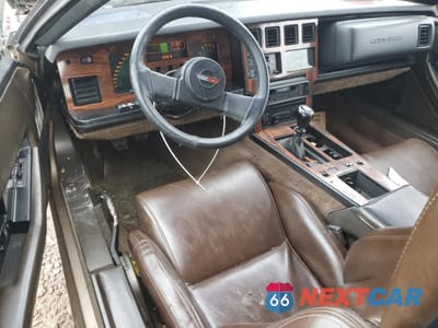 Zdjęcie 8 z 11 samochodu: 1985 CHEVROLET CORVETTE VIN:1G1YY0783F5134495 - miniatura