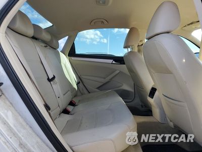 Zdjęcie 10 z 12 samochodu: 2013 VOLKSWAGEN PASSAT SE VIN:1VWBH7A38DC010568 - miniatura