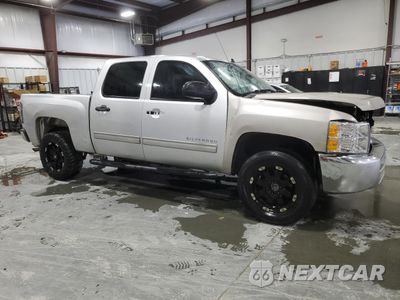 Czwarte zdjęcie samochodu z boku: 2013 CHEVROLET SILVERADO C1500 LT VIN:3GCPCSEA0DG113306 - miniatura