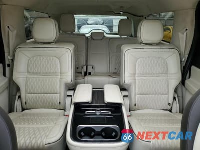 Zdjęcie 10 z 13 samochodu: 2020 LINCOLN NAVIGATOR L BLACK LABEL VIN:5LMJJ3TT7LEL22109 - miniatura