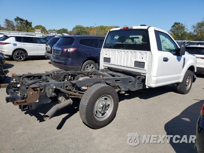Trzecie zdjęcie samochodu z tyłu: 2021 FORD F250 SUPER DUTY VIN:1FDBF2A62MED09933 - miniatura