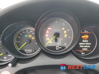 Zdjęcie 9 z 13 samochodu: 2017 PORSCHE CAYENNE SE HYBRID PLATINUM VIN:WP1AE2A27HLA70329 - miniatura