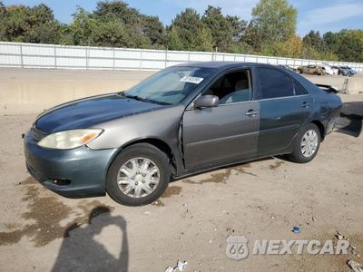 2004 TOYOTA CAMRY LE 4T1BE32K24U351285 - główne zdjęcie licytacji z USA - miniatura