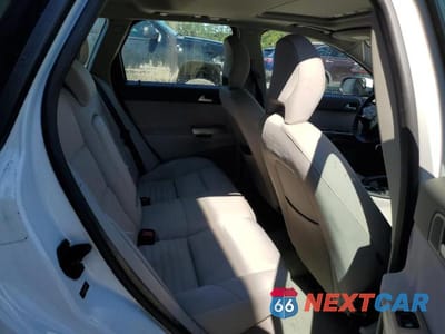 Zdjęcie 11 z 12 samochodu: 2009 VOLVO V50 2.4I VIN:YV1MW390392486237 - miniatura