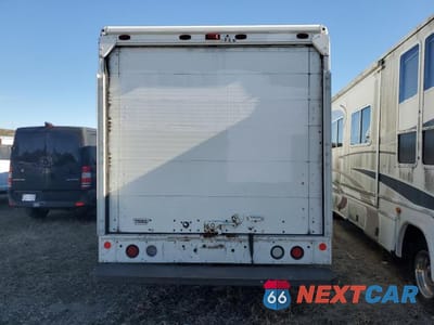 Zdjęcie 6 z 14 samochodu: 2007 FREIGHTLINER CHASSIS M - TRUCKS DELIVERY VAN VIN:4UZAARBW27CZ31661 - miniatura