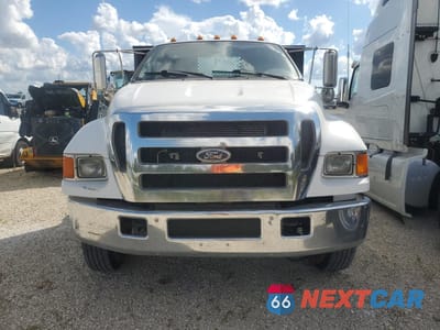 Piąte zdjęcie samochodu w środku: 2006 FORD F650 SUPER DUTY FLATBED TRUCK VIN:3FRNF65E96V323784 - miniatura
