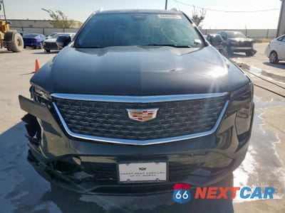 Piąte zdjęcie samochodu w środku: 2025 CADILLAC XT4 PREMIUM LUXURY VIN:1GYFZCR4XSF156497 - miniatura