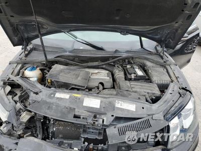 Zdjęcie 11 z 12 samochodu: 2014 VOLKSWAGEN EOS KOMFORT VIN:WVWBW8AH4EV005691 - miniatura