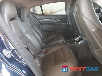 Zdjęcie 10 z 14 samochodu: 2014 PORSCHE PANAMERA 2 VIN:WP0AA2A78EL013027 - miniatura