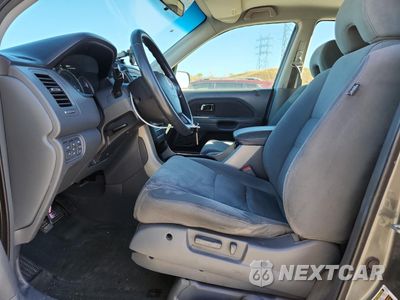 Zdjęcie 7 z 15 samochodu: 2008 HONDA PILOT SE VIN:5FNYF18398B048745 - miniatura