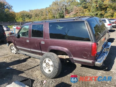 Drugie zdjęcie samochodu z przodu: 1997 CHEVROLET SUBURBAN K1500 VIN:3GNFK16R5VG169845 - miniatura