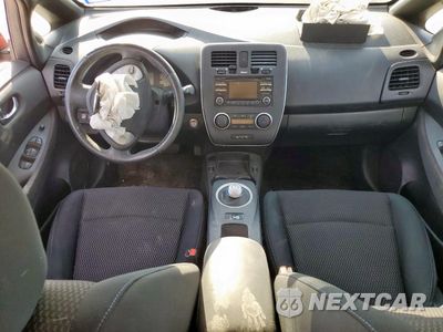 Zdjęcie 8 z 12 samochodu: 2013 NISSAN LEAF S VIN:1N4AZ0CP4DC422673 - miniatura