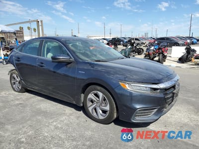 Czwarte zdjęcie samochodu z boku: 2020 HONDA INSIGHT EX VIN:19XZE4F55LE014247 - miniatura