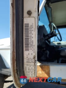 Zdjęcie 14 z 14 samochodu: 1992 JEEP WRANGLER / YJ S VIN:2J4FY19P7NJ552349 - miniatura