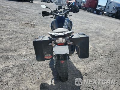 Czwarte zdjęcie samochodu z boku: 2016 BMW R1200 GS VIN:WB10A1107GZ670018 - miniatura