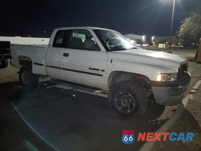 Czwarte zdjęcie samochodu z boku: 1998 DODGE RAM 2500 VIN:1B7KF23W5WJ187824 - miniatura