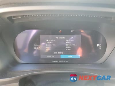 Zdjęcie 9 z 13 samochodu: 2022 VOLVO XC40 P8 RECHARGE PLUS VIN:YV4ED3UR2N2716783 - miniatura