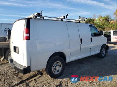 Trzecie zdjęcie samochodu z tyłu: 2017 CHEVROLET EXPRESS G2500 VIN:1GCWGAFF3H1315937 - miniatura