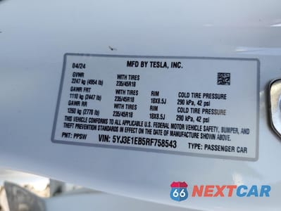 Zdjęcie 12 z 12 samochodu: 2024 TESLA MODEL 3 VIN:5YJ3E1EB5RF758543 - miniatura