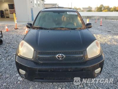 Piąte zdjęcie samochodu w środku: 2004 TOYOTA RAV4 BASE VIN:JTEHD20V240030133 - miniatura
