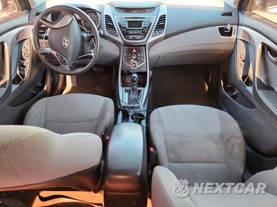 Zdjęcie 8 z 13 samochodu: 2016 HYUNDAI ELANTRA SE VIN:5NPDH4AEXGH686539 - miniatura