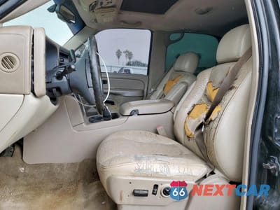 Zdjęcie 7 z 15 samochodu: 2004 GMC YUKON VIN:1GKEC13Z74R157320 - miniatura